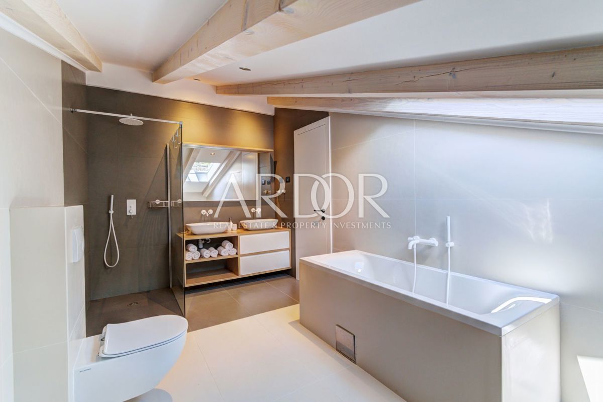 Appartamento Opatija - Centar, Opatija, 311m2