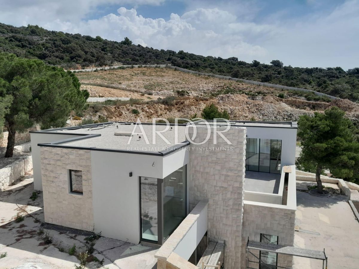 Villa Trogir, 334m2