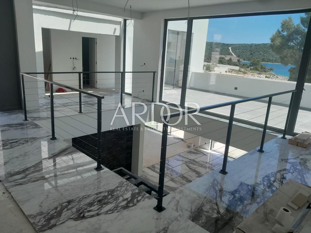 Villa Trogir, 334m2