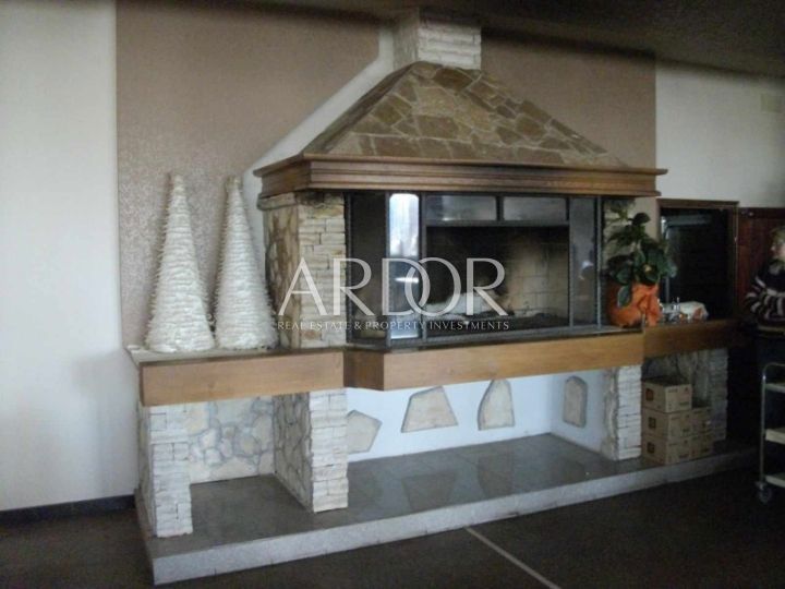 Commerciale Belski Ravan, Skrad, 1.000m2