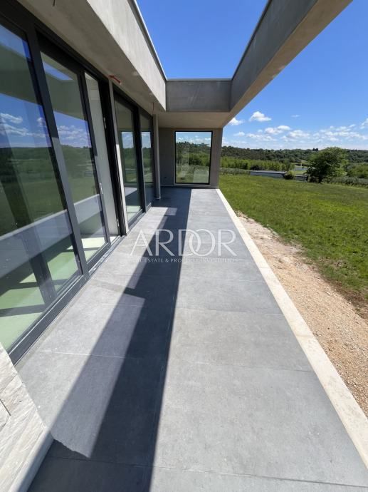 Villa Crveni Vrh, Umag, 180m2