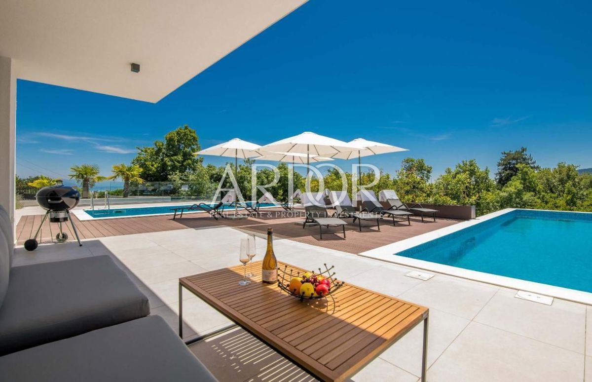 Villa Veprinac, Opatija - Okolica, 298m2