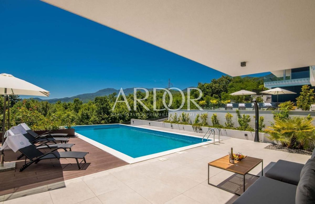 Villa Veprinac, Opatija - Okolica, 298m2