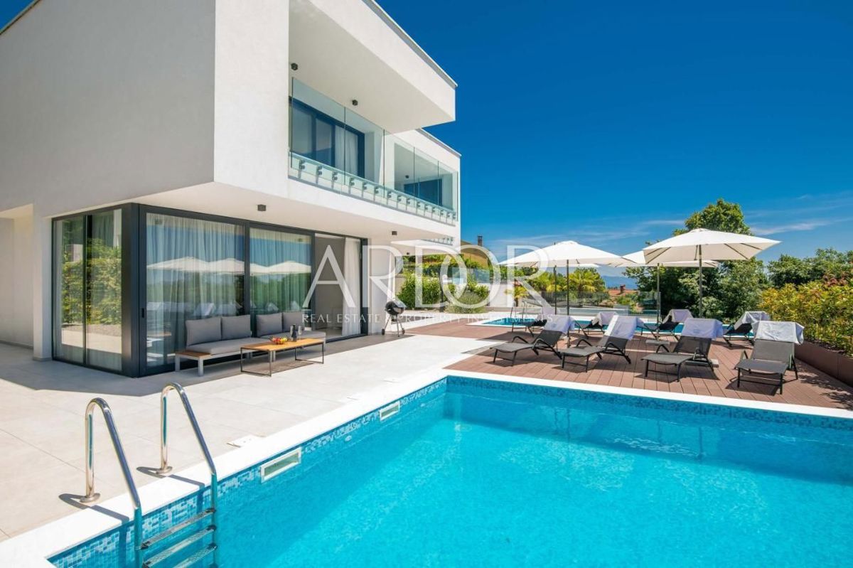 Villa Veprinac, Opatija - Okolica, 298m2
