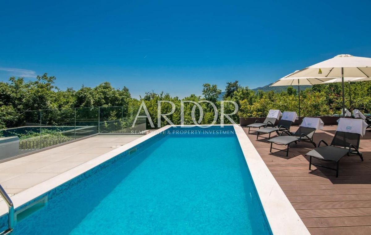 Villa Veprinac, Opatija - Okolica, 298m2