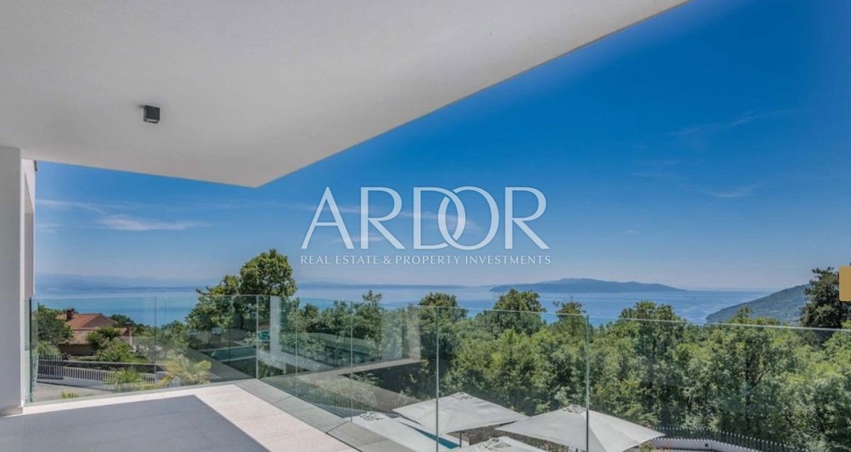 Villa Veprinac, Opatija - Okolica, 298m2