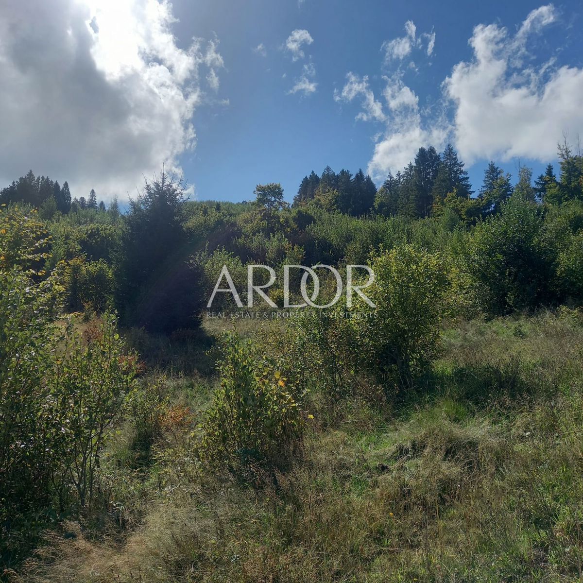 Terreno Sunger, Mrkopalj, 670m2