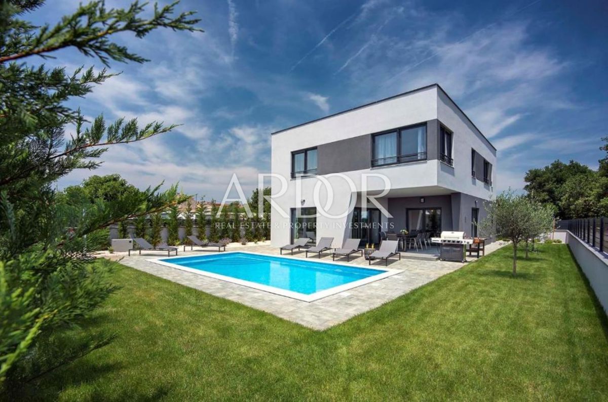 Casa Centar, Pula, 180m2