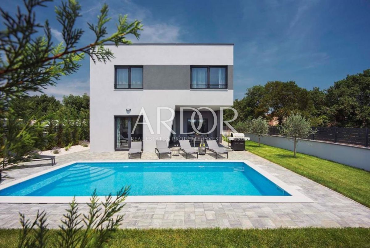 Casa Centar, Pula, 180m2