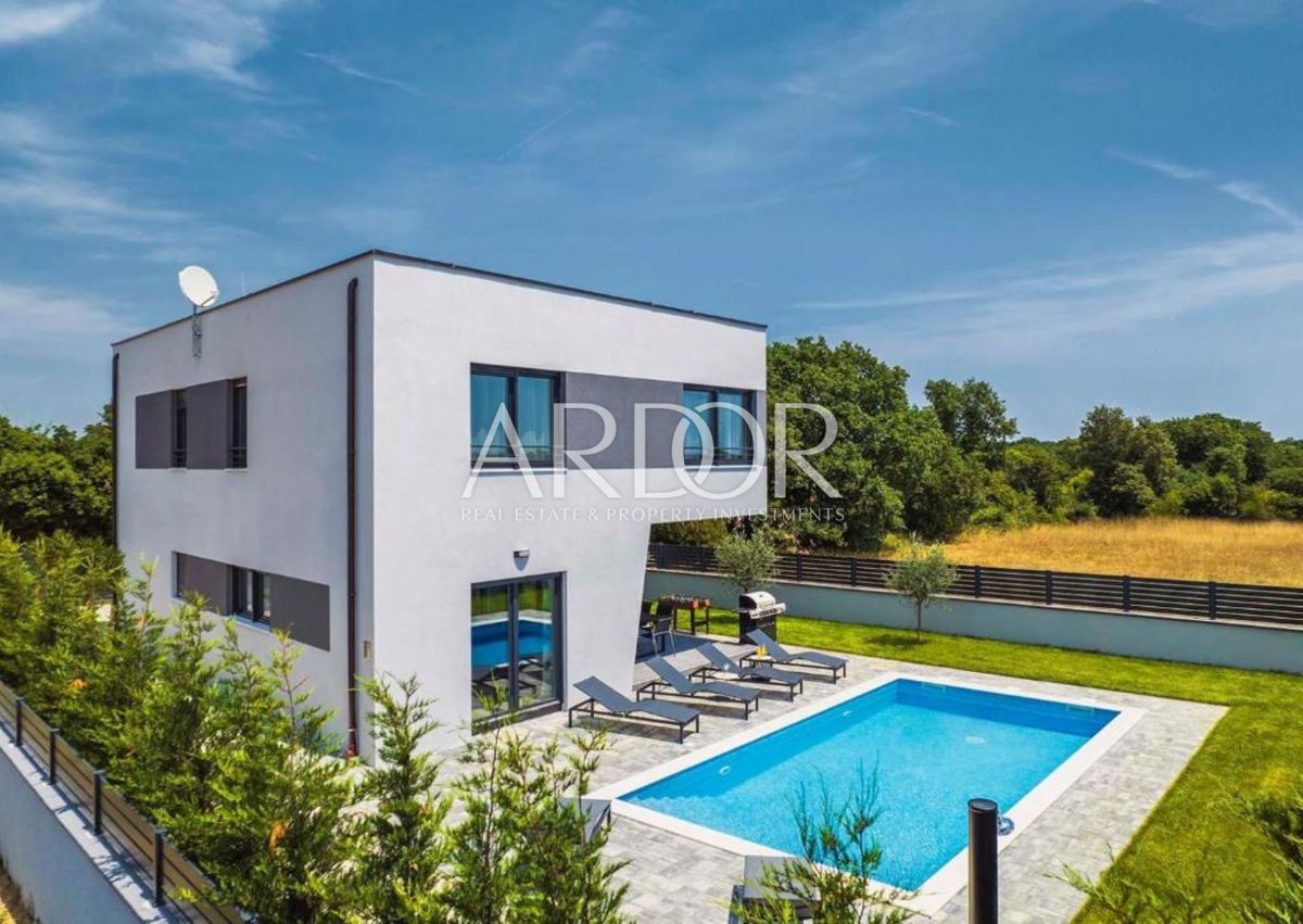 Casa Centar, Pula, 180m2