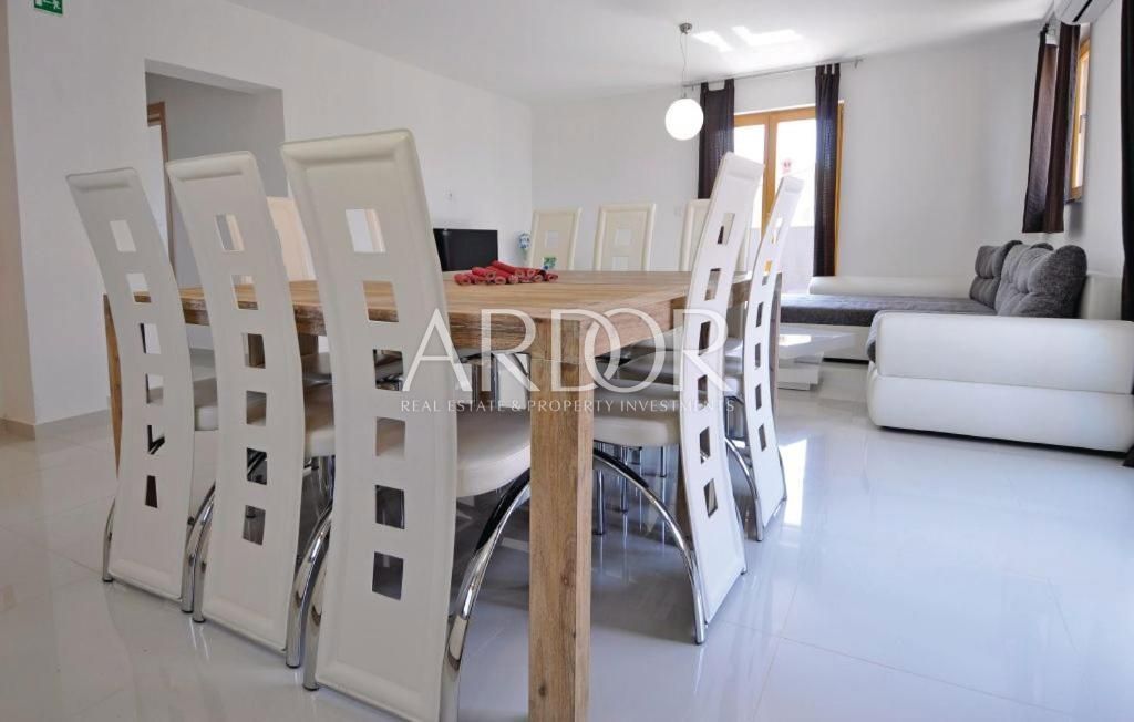Casa Fažana, 780m2