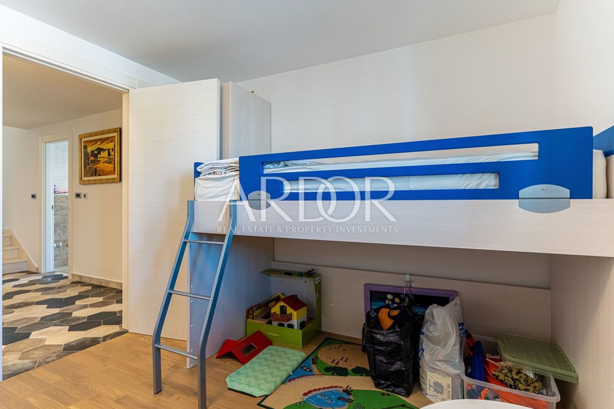 Appartamento Cres, 141,98m2