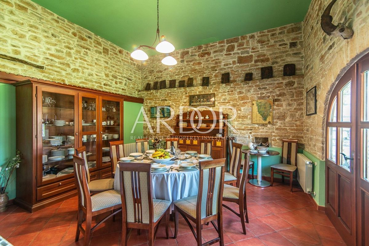 Casa Žminj, 400m2