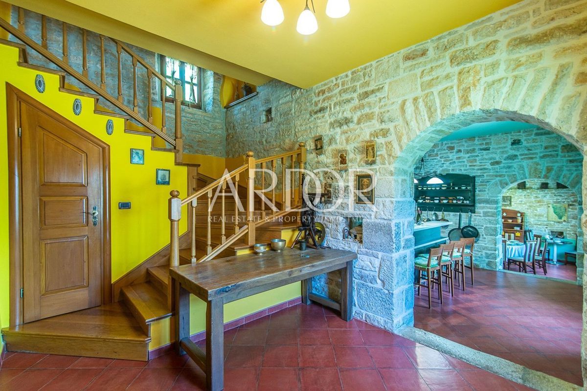 Casa Žminj, 400m2