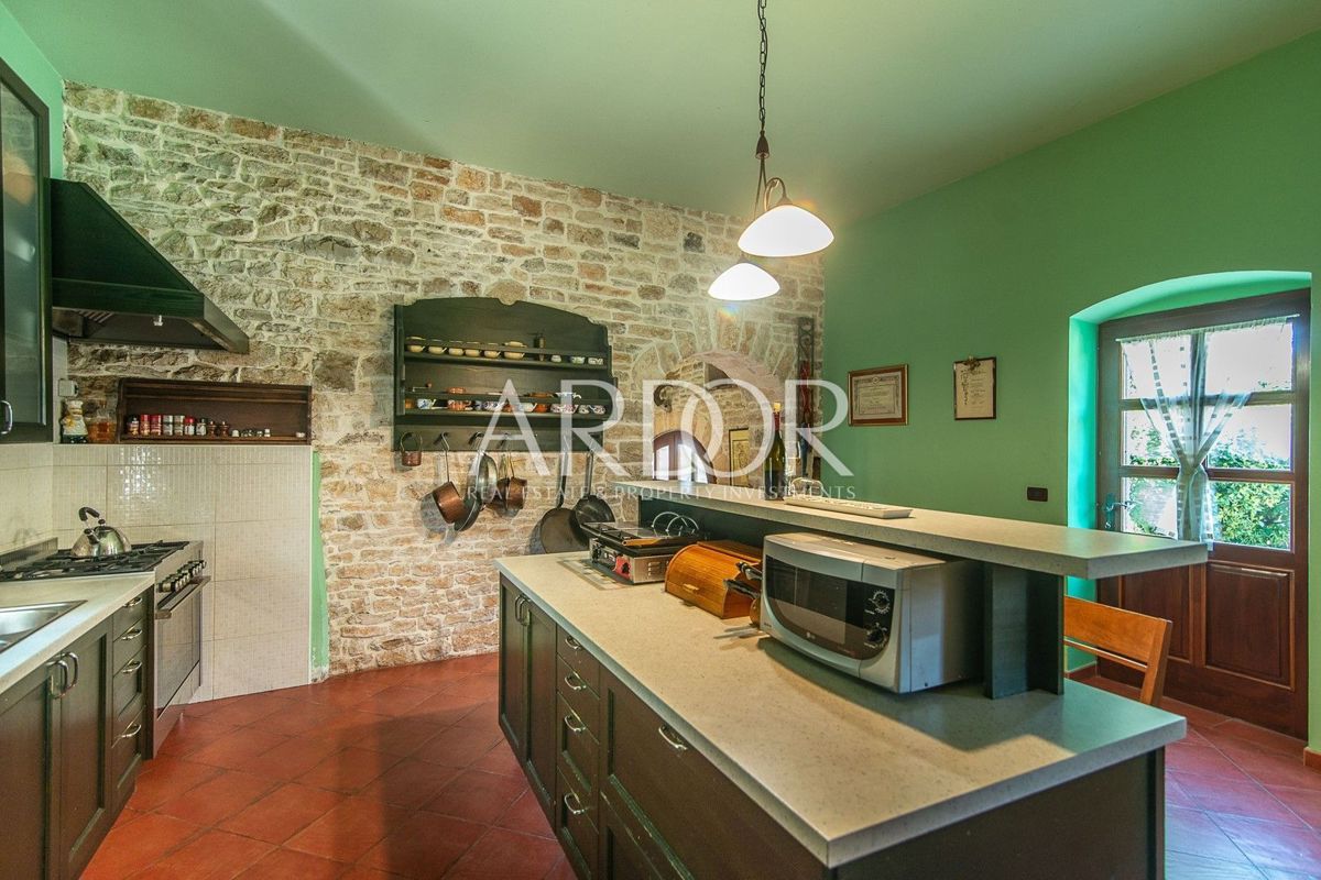Casa Žminj, 400m2
