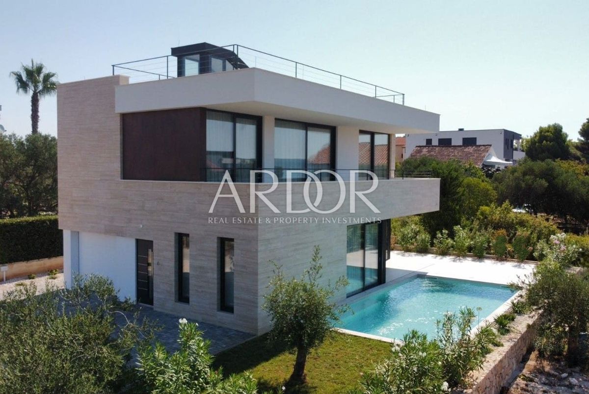Villa Zadar, 411m2