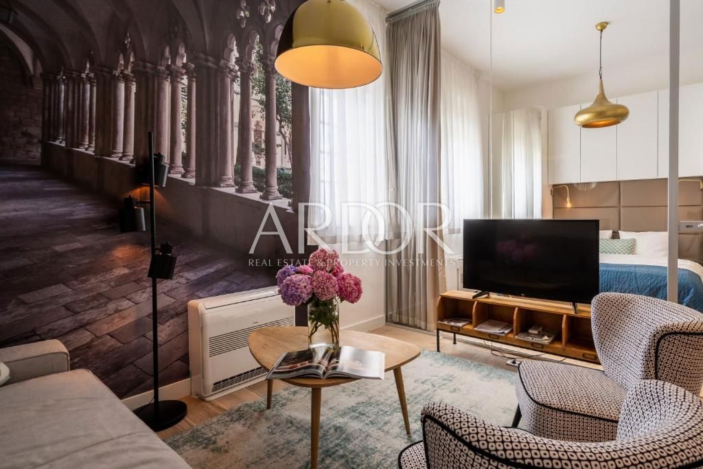 Appartamento Opatija - Centar, Opatija, 200m2