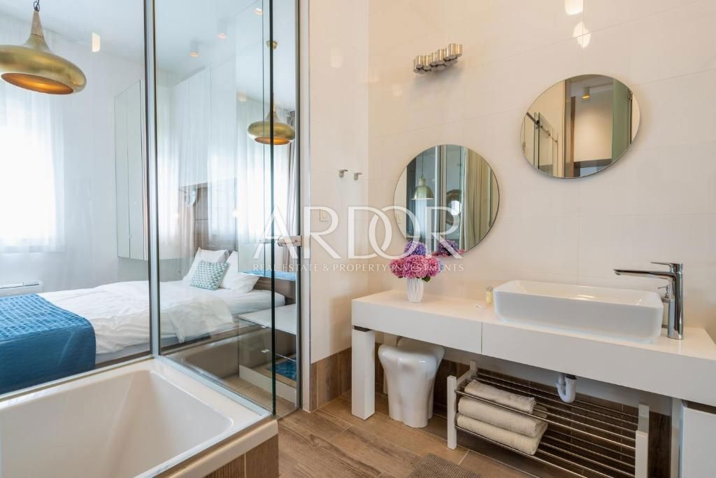 Appartamento Opatija - Centar, Opatija, 200m2