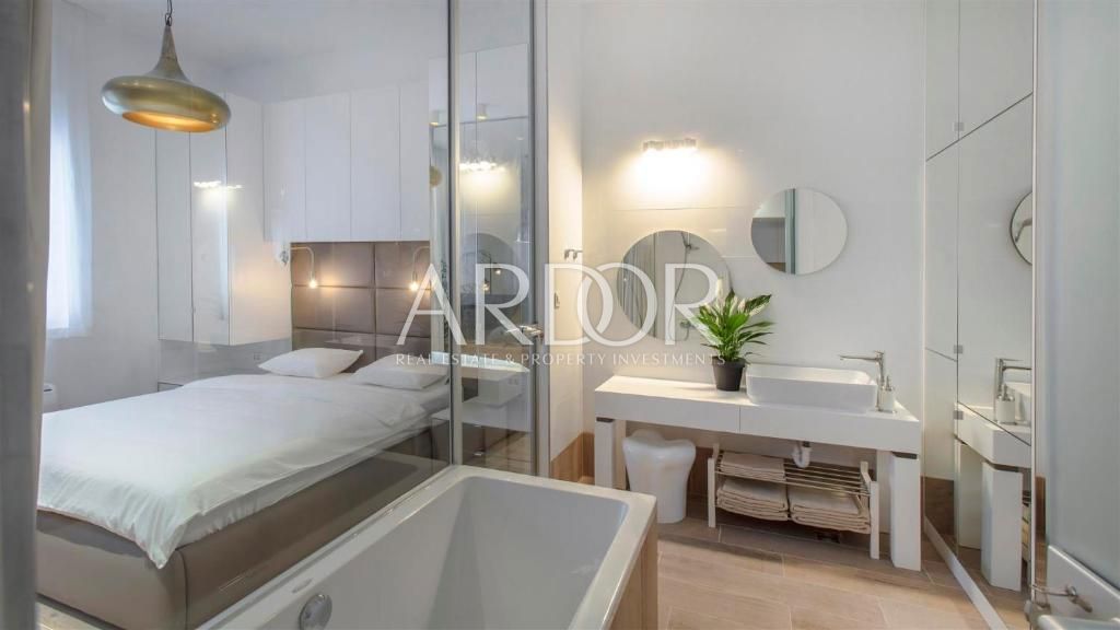 Appartamento Opatija - Centar, Opatija, 200m2