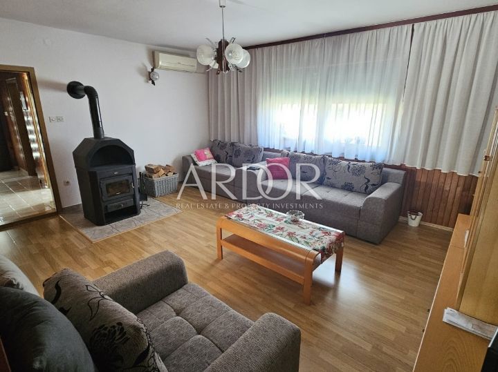 Casa Novi Vinodolski, 140m2