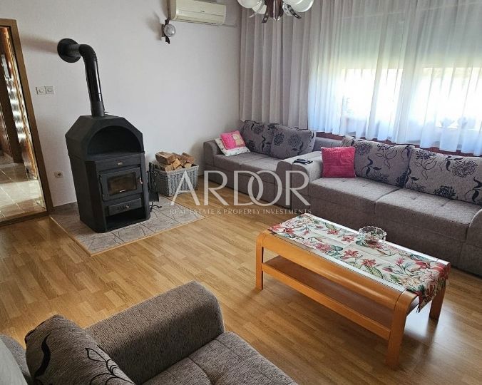 Casa Novi Vinodolski, 140m2