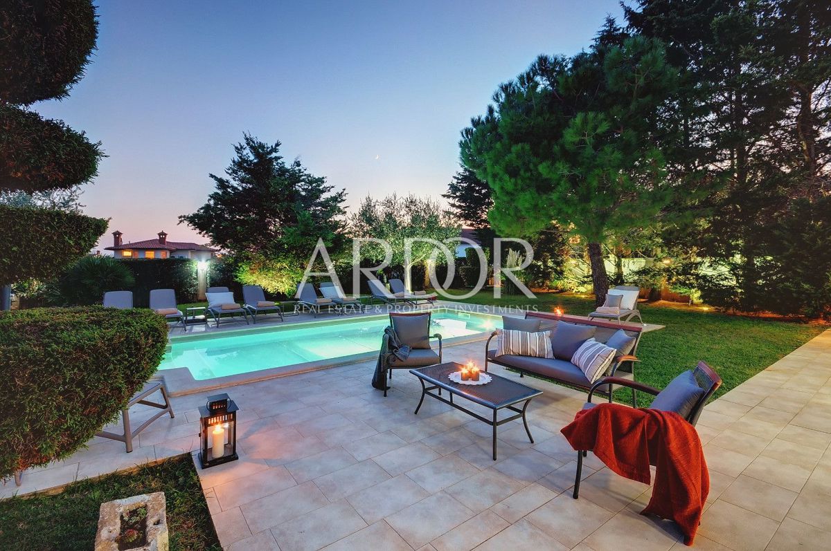 Villa Centar, Pula, 350m2