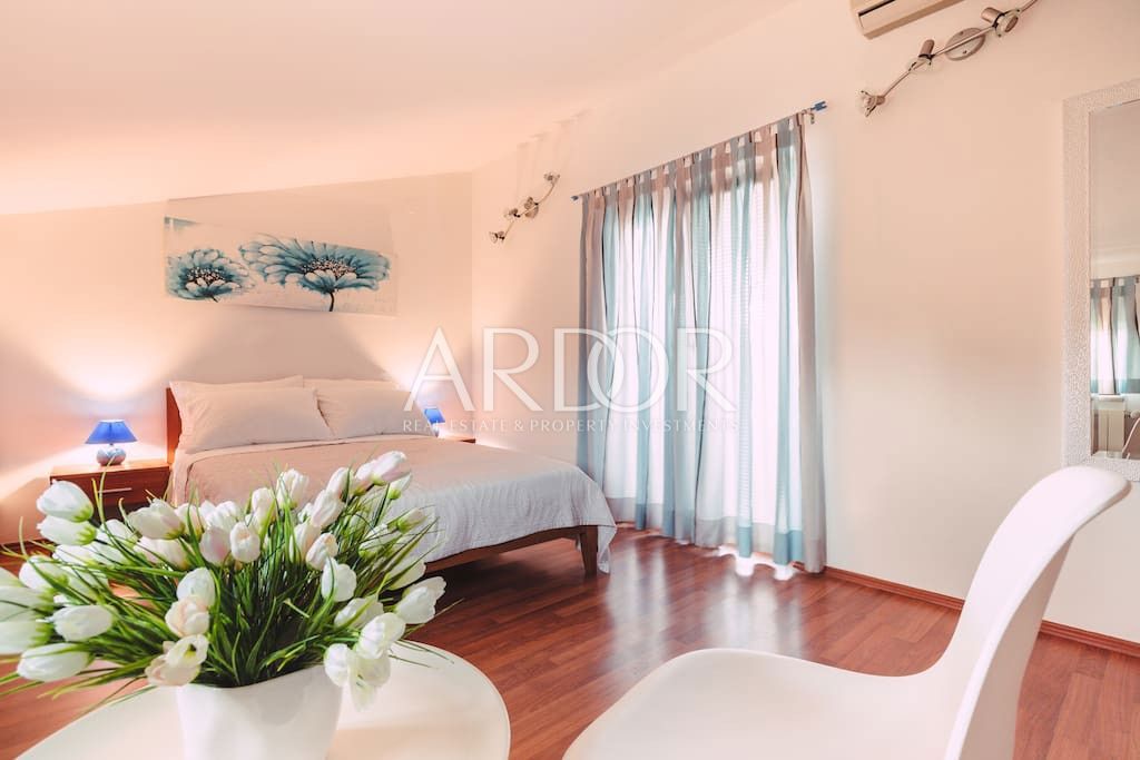 Villa Centar, Pula, 350m2