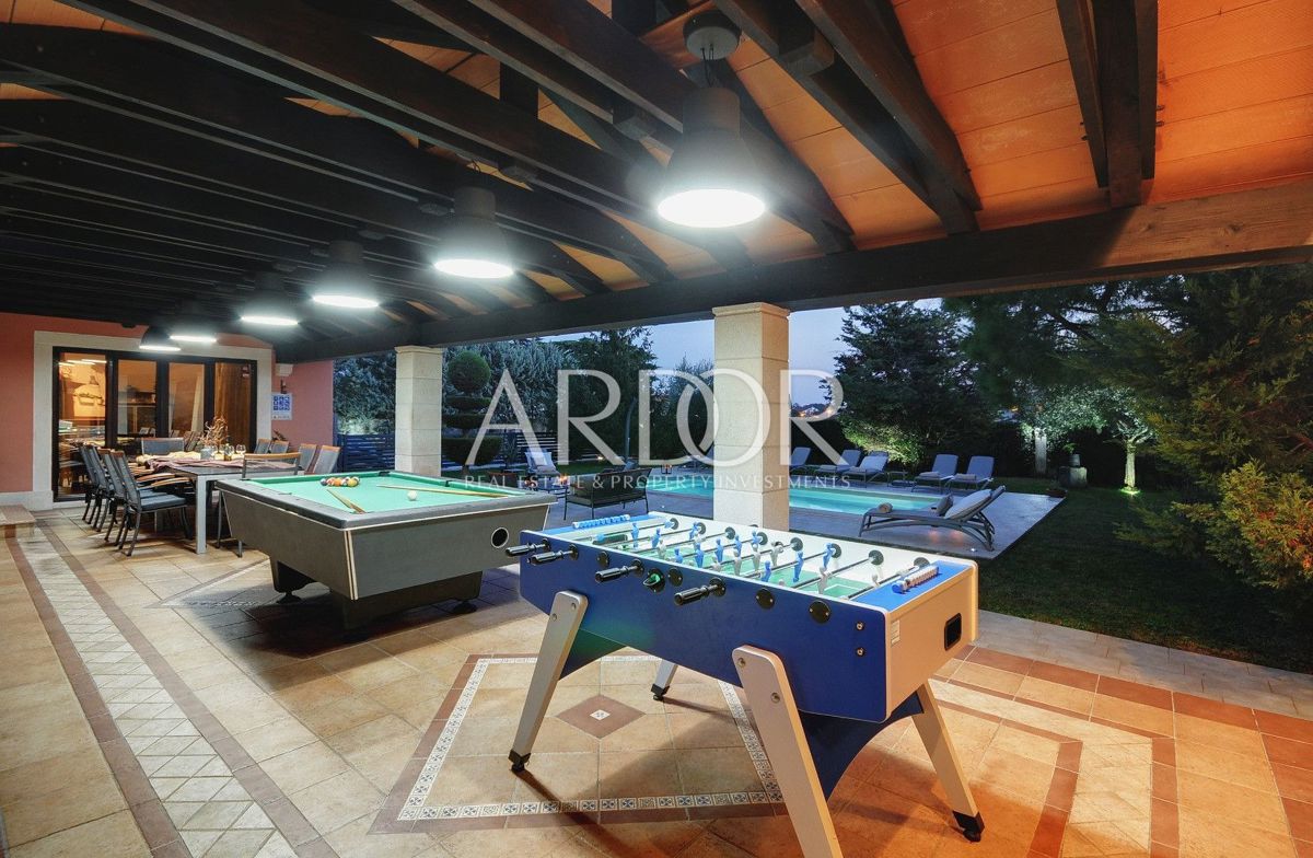 Villa Centar, Pula, 350m2