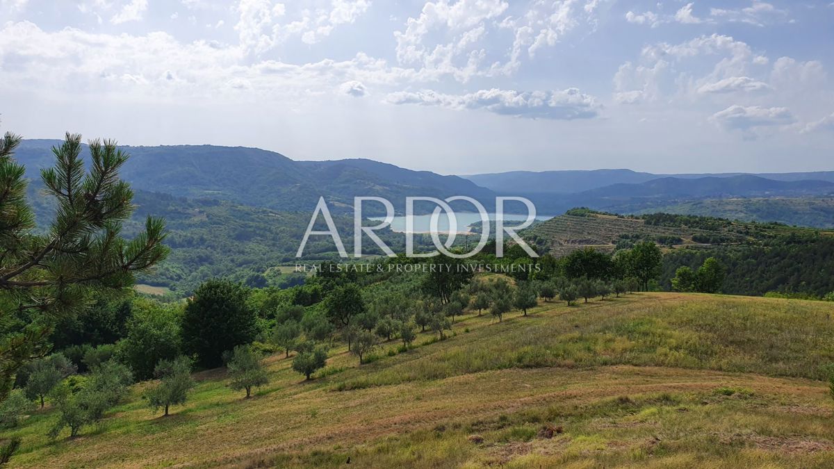 Terreno Grimalda, Cerovlje, 1.400m2