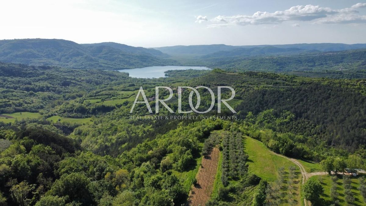 Terreno Grimalda, Cerovlje, 1.400m2