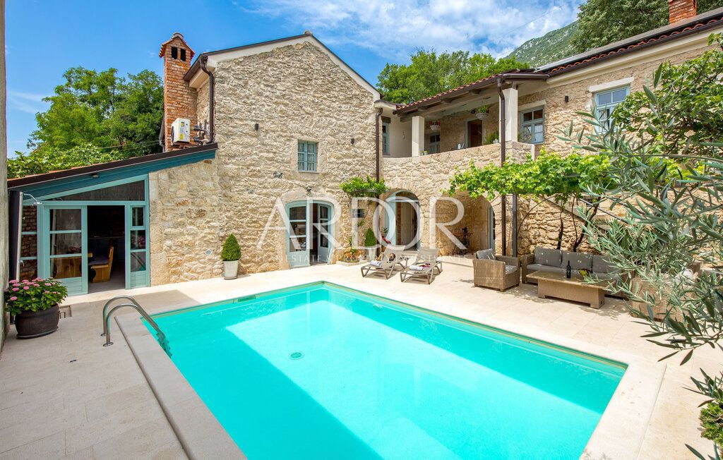 Casa Tribalj, Vinodolska Općina, 215m2