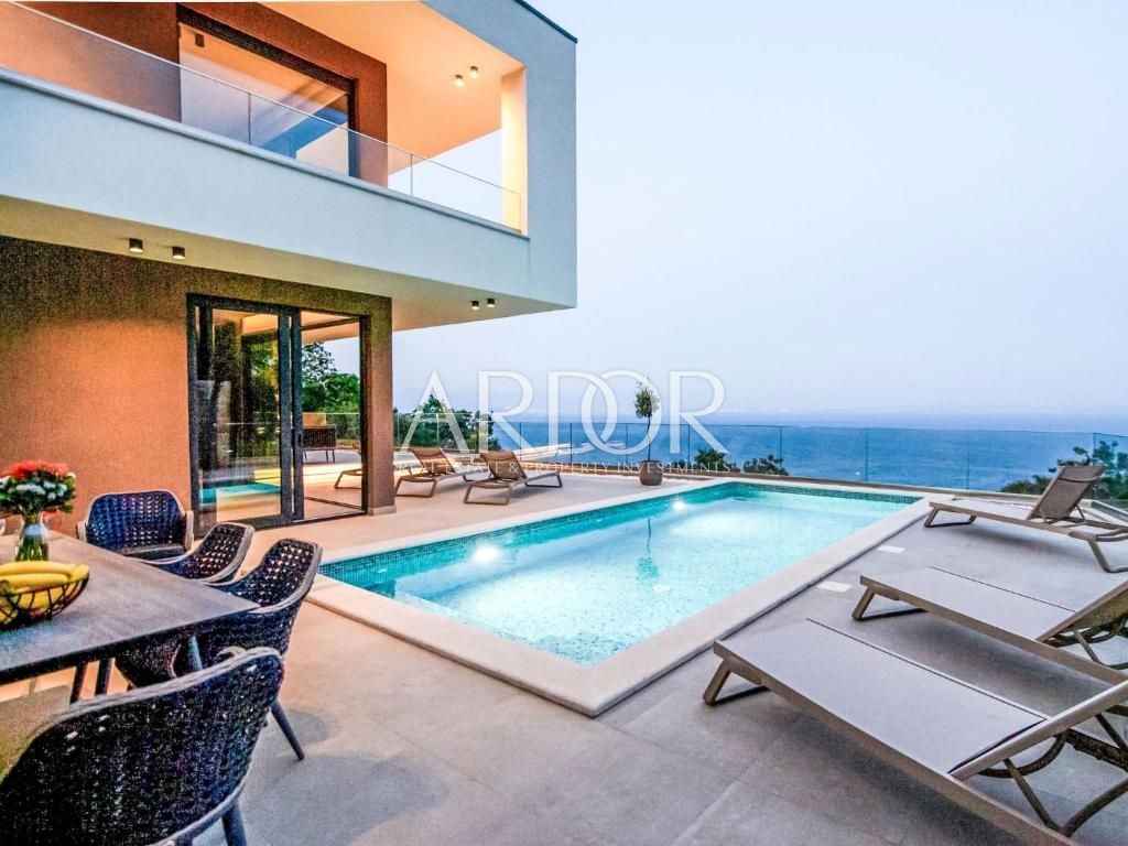 Villa Medveja, Lovran, 209m2