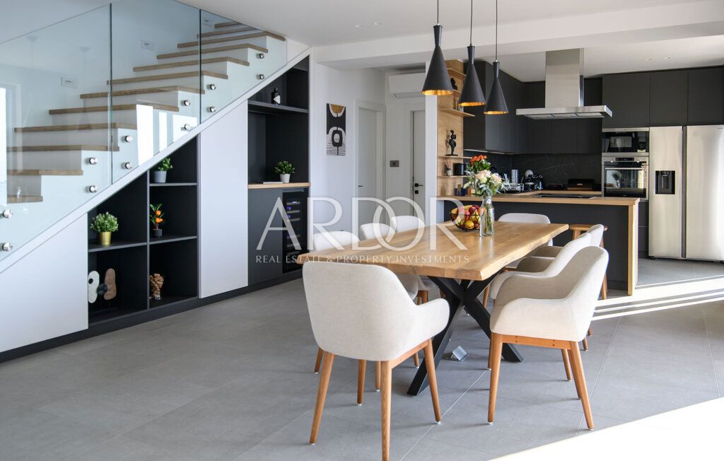 Villa Medveja, Lovran, 209m2