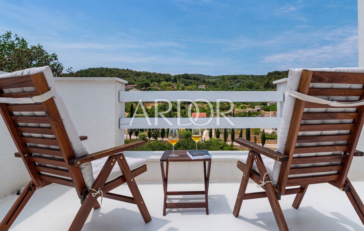 Casa Žman, Sali, 172m2