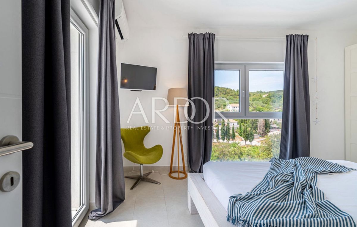 Casa Žman, Sali, 172m2