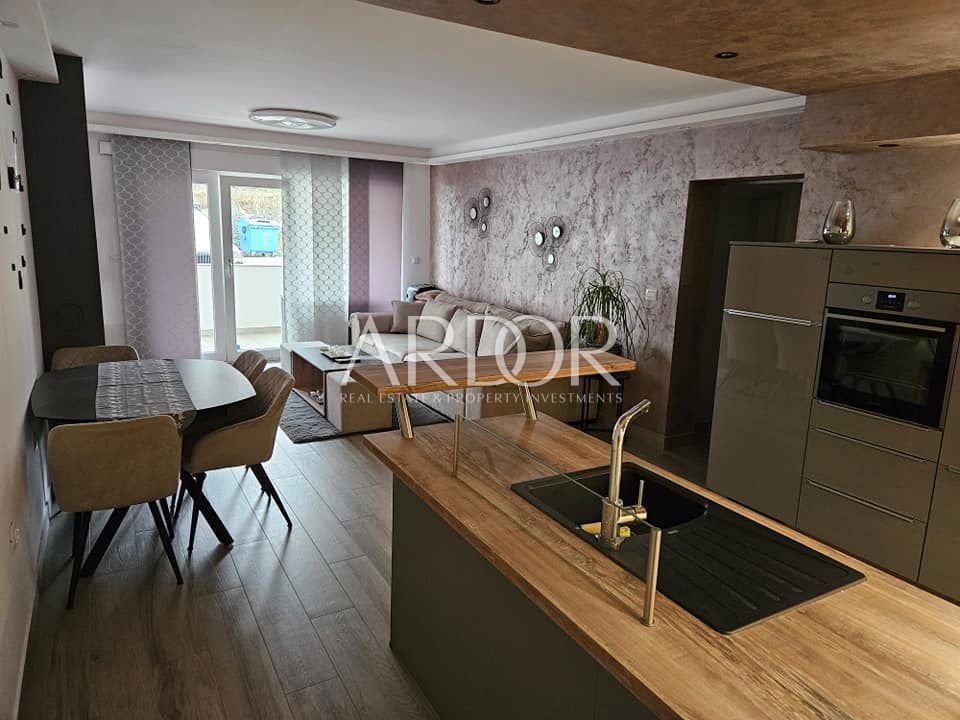 Appartamento Viškovo, 90m2