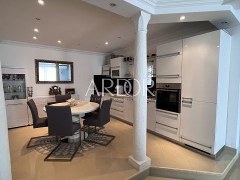 Appartamento Zamet, Rijeka, 89m2