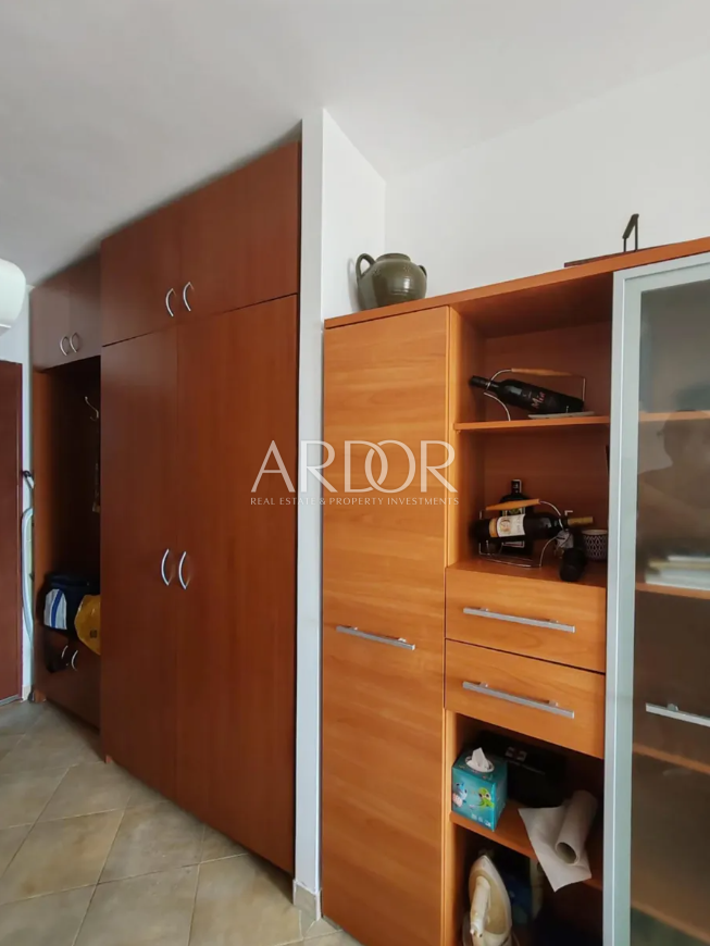 Appartamento Karlobag, 25m2