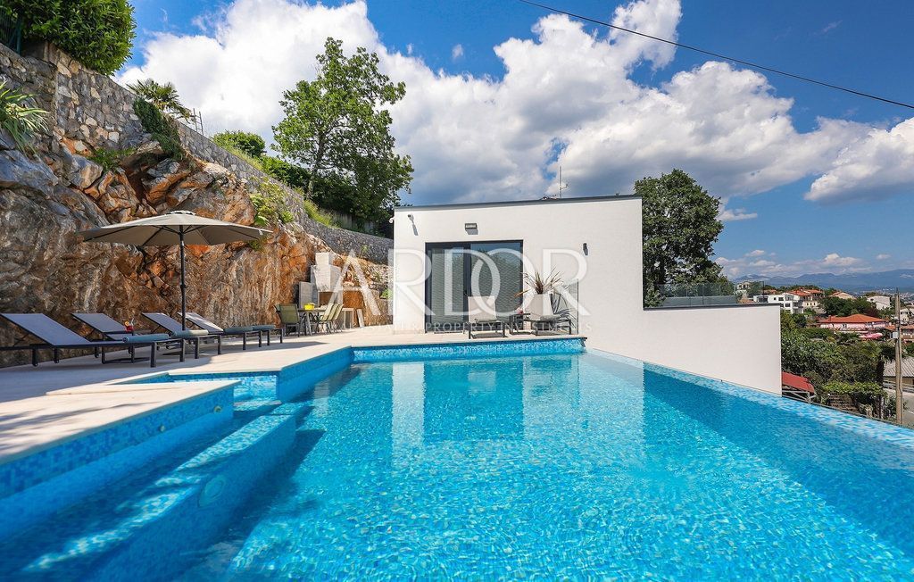 Casa Veprinac, Opatija - Okolica, 200m2