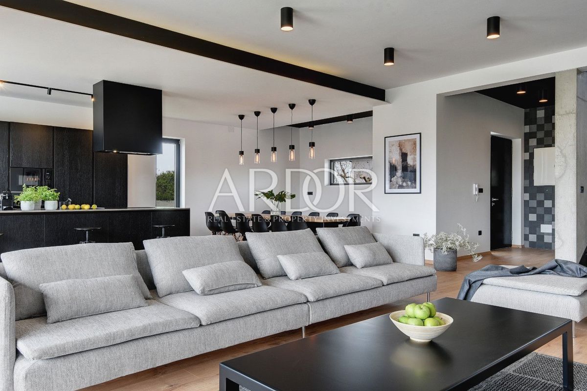 Villa Centar, Pula, 470m2