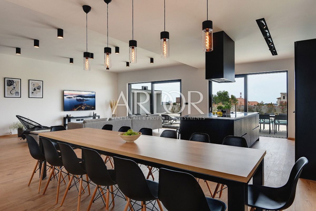 Villa Centar, Pula, 470m2