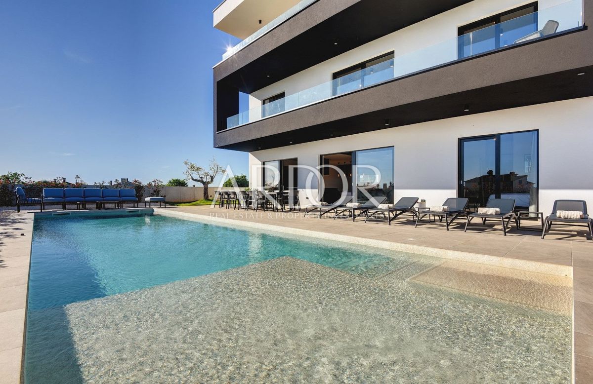 Villa Centar, Pula, 470m2