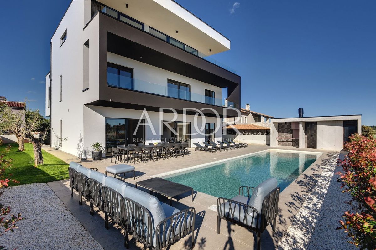 Villa Centar, Pula, 470m2