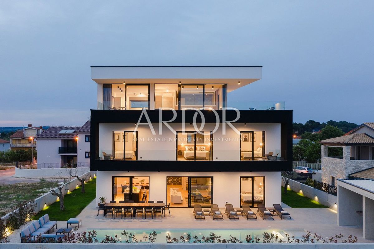 Villa Centar, Pula, 470m2