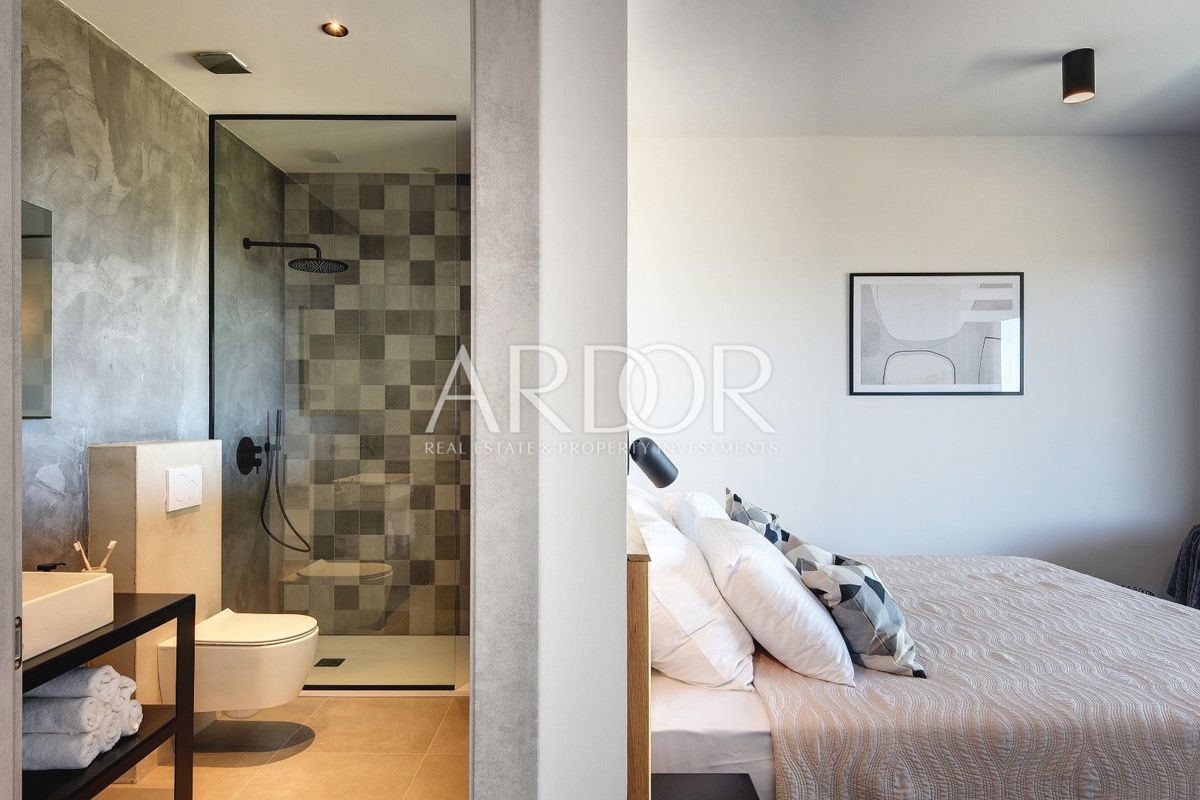 Villa Centar, Pula, 470m2