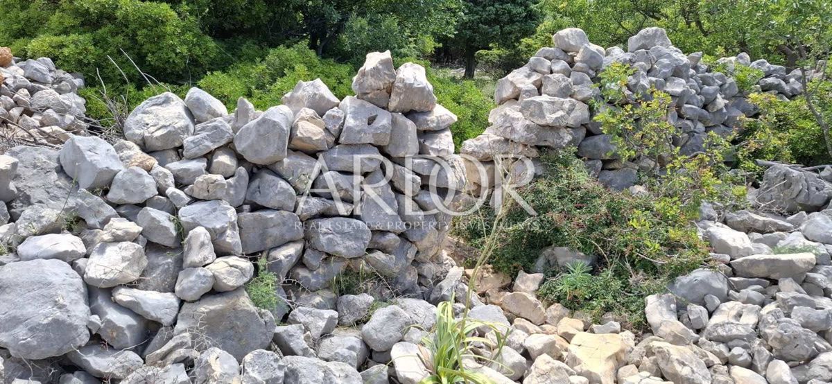 Terreno Barbat na Rabu, Rab, 2.377m2