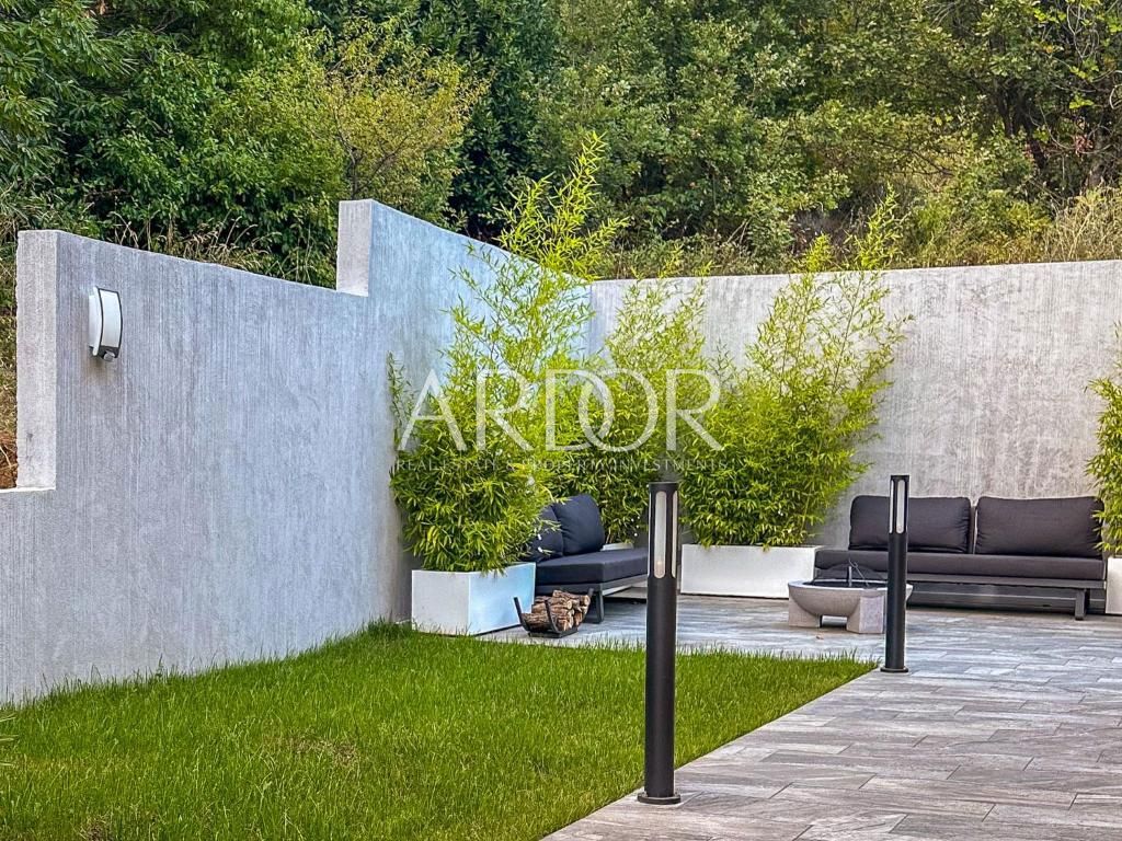 Casa Mošćenička Draga, 219m2