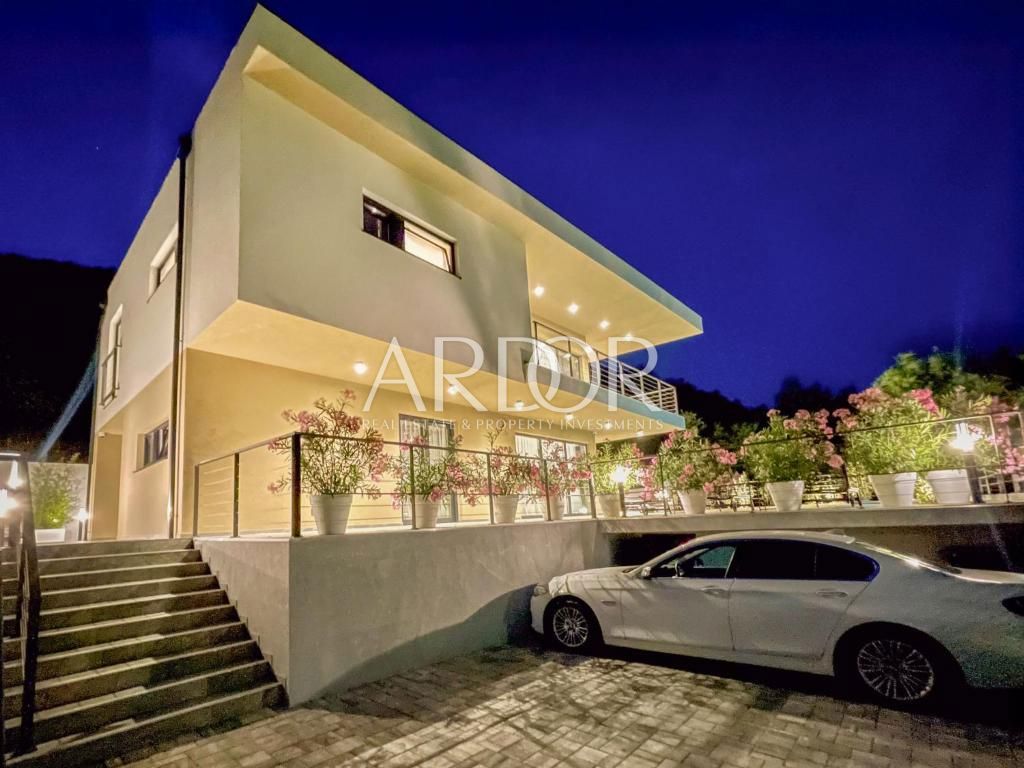 Casa Mošćenička Draga, 219m2