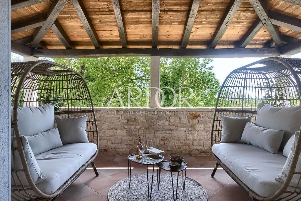 Casa Muntrilj, Tinjan, 250m2