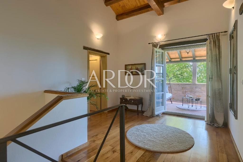 Casa Muntrilj, Tinjan, 250m2